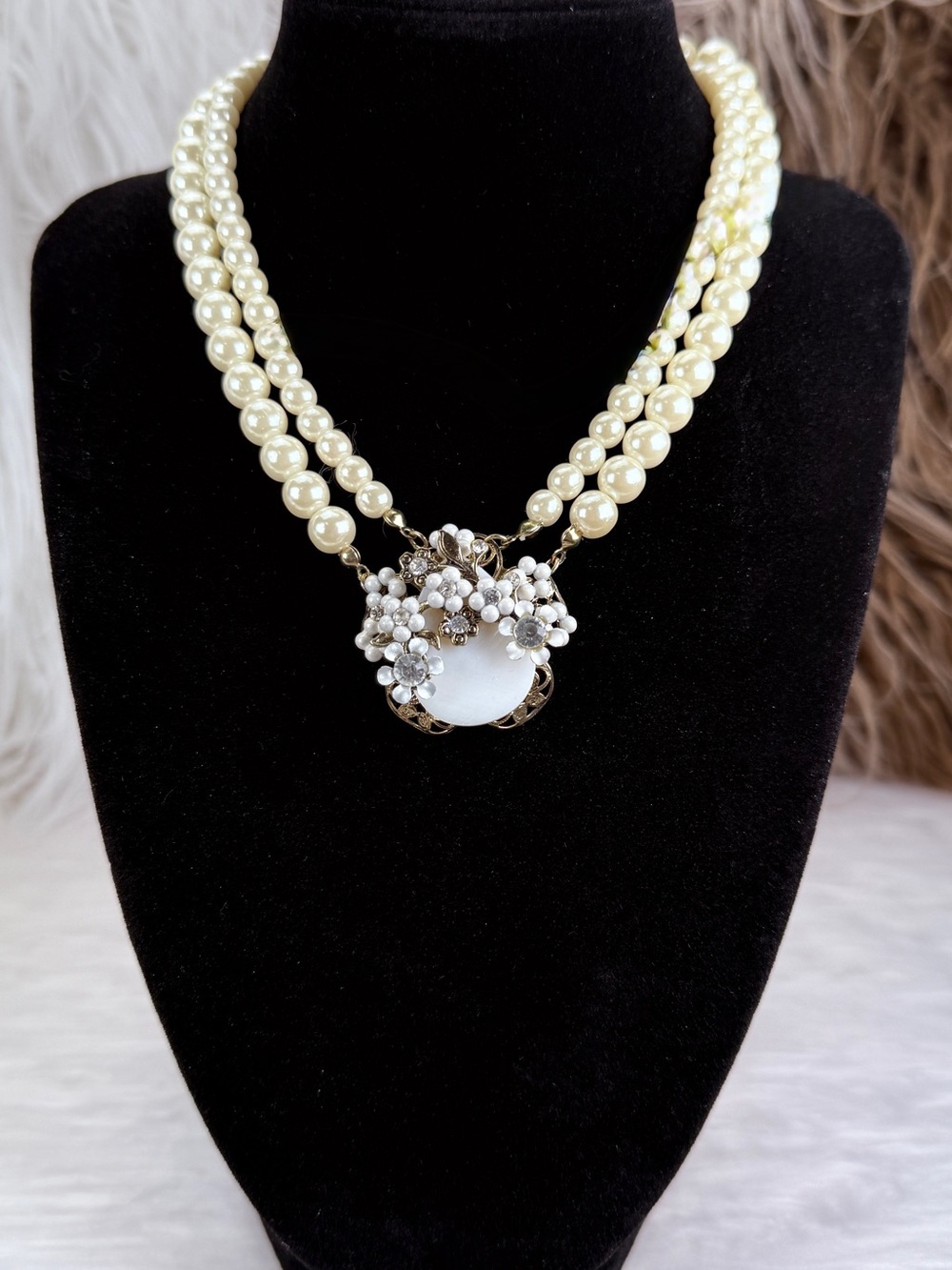 Vintage Double Strand Faux Pearl Floral Pendant Statement Necklace Gold Tone